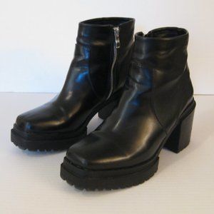 Trafaluc platform bootie wmns 9/mns 7/EU 40